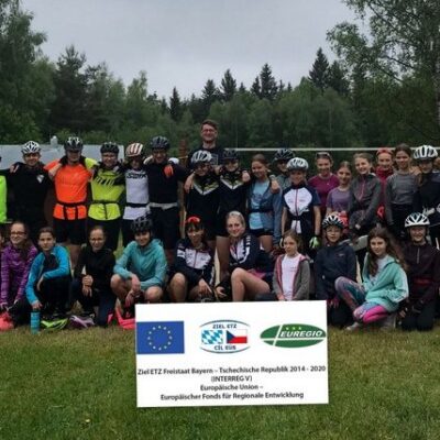 Grafenauer Skilangläufer trainieren grenzenlos thumbnail