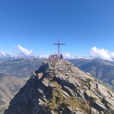 Bayerwaldbiathleten machen sich neben Wierer und Hofer für den Winter fit thumbnail